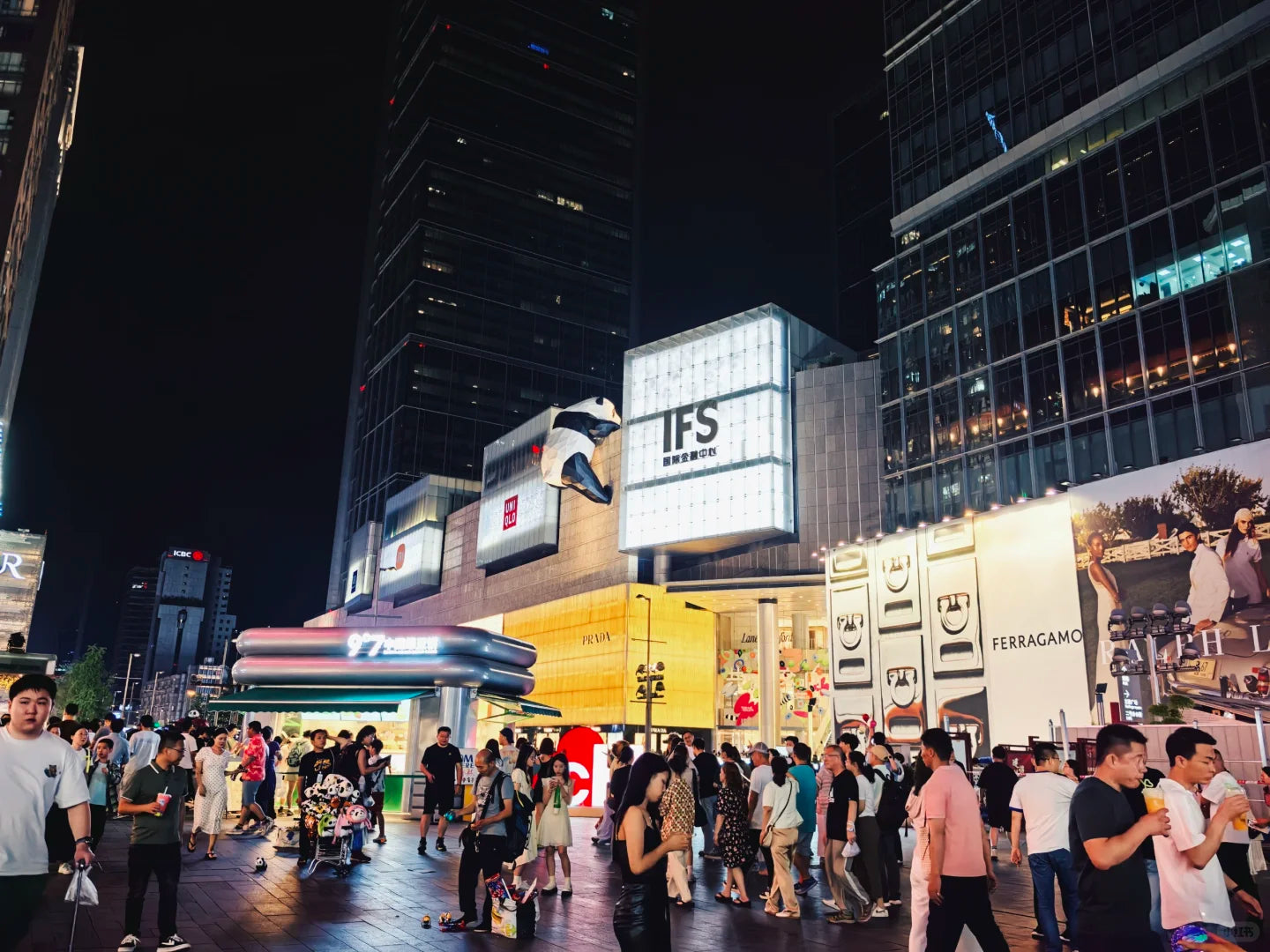 3-Day Chengdu Group Tour – Pandas, Ancient Mysteries & Sichuan Flavors