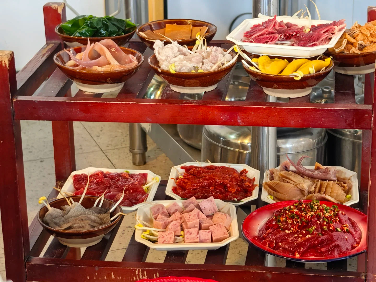 Super V Comfort: A 5-Day Premium Chongqing Discovery Tour with Cliffside Stays & Hot Pot with a View
