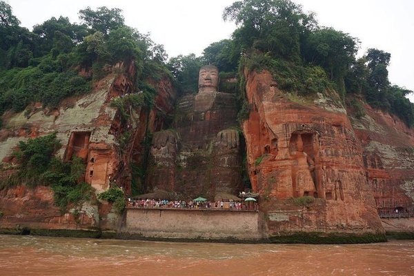 Leshan Grand Buddha Scenic Area and Panda Base&nbsp;Day Tour