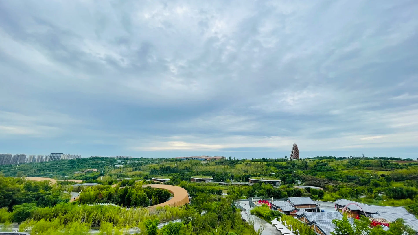 Chengdu &amp; Chongqing: A 6‑Day Photogenic City Walk with Pandas, Hotpot &amp; Skyline