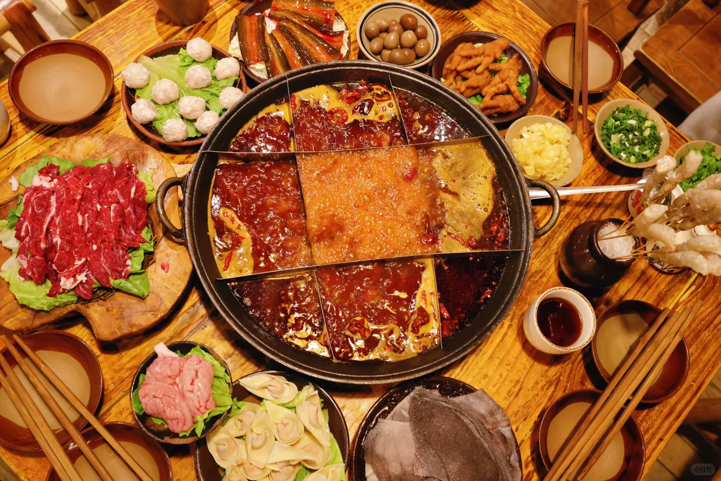 Super V Comfort: A 5-Day Premium Chongqing Discovery Tour with Cliffside Stays &amp; Hot Pot with a View