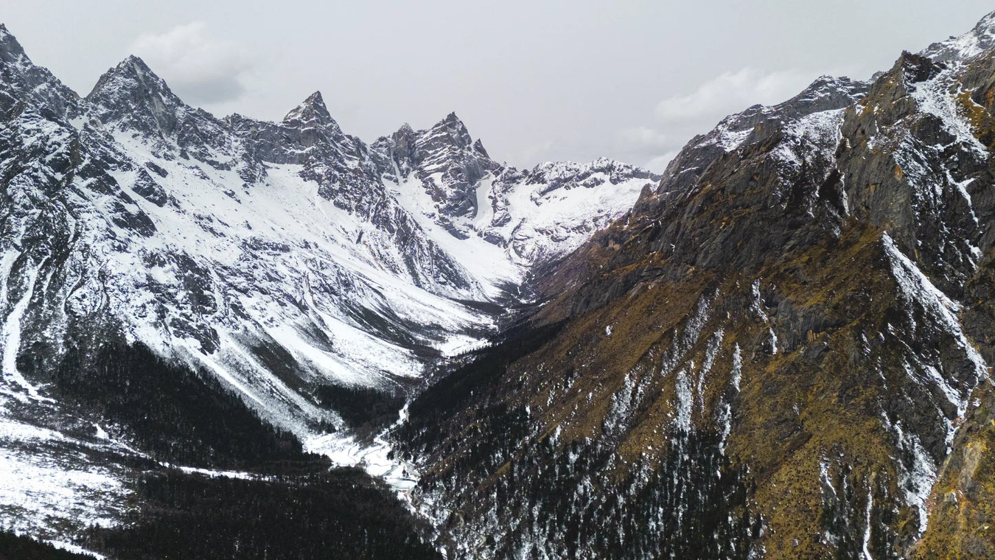 China's Top 10 Classic Treks: A 3-Day Changchuanbi Crossing Adventure
