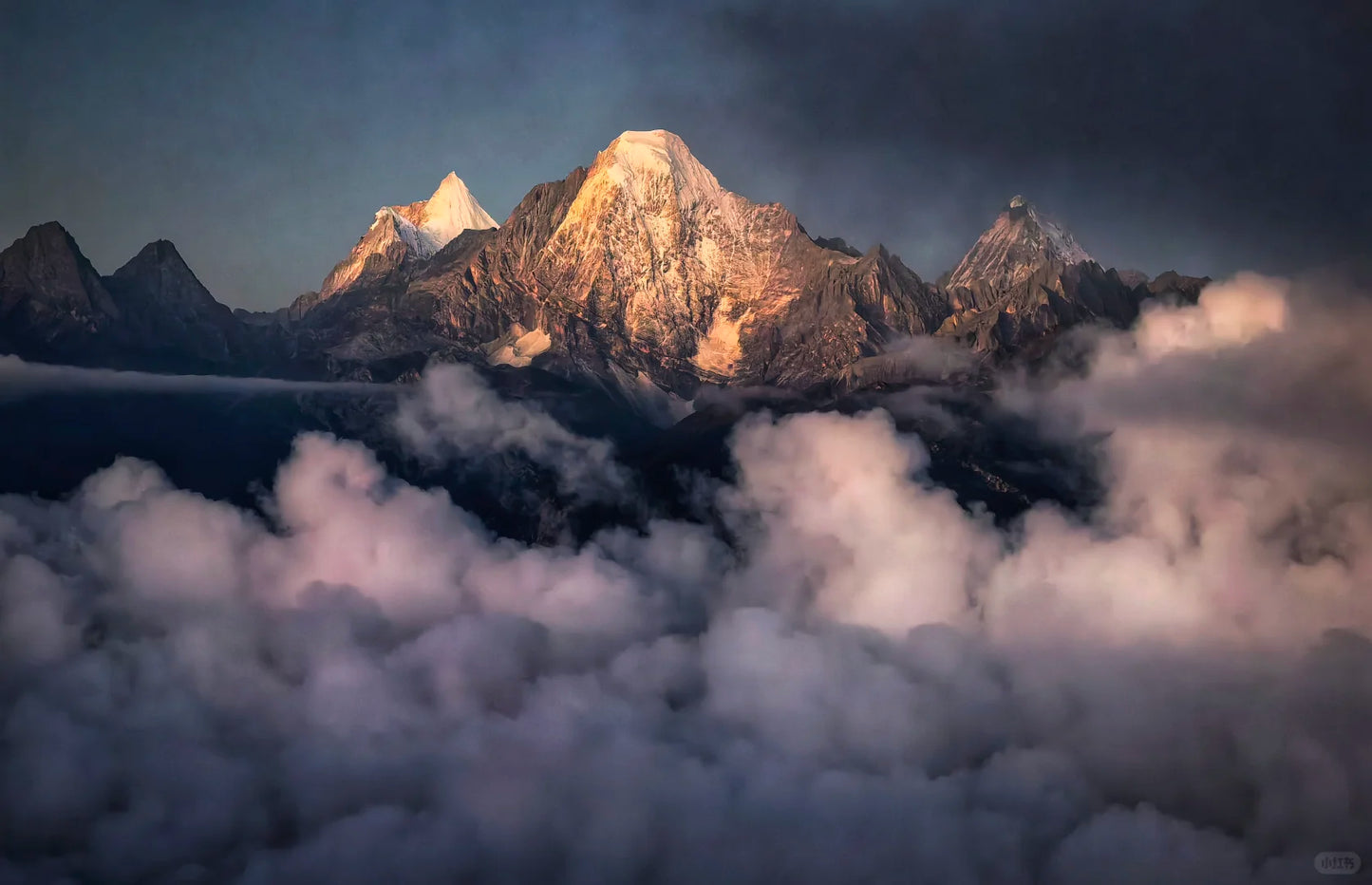 Gan-A-Liang Grand Loop: An 8-Day Journey Through Western Sichuan's Hidden Treasures